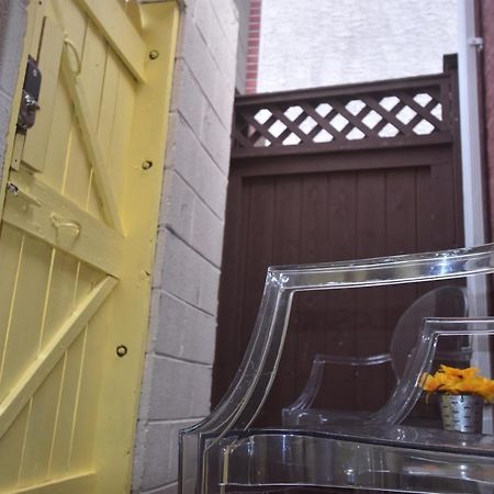 Tla - The Sunflower Suite - Penn'S Landing Philadelphia Exteriör bild